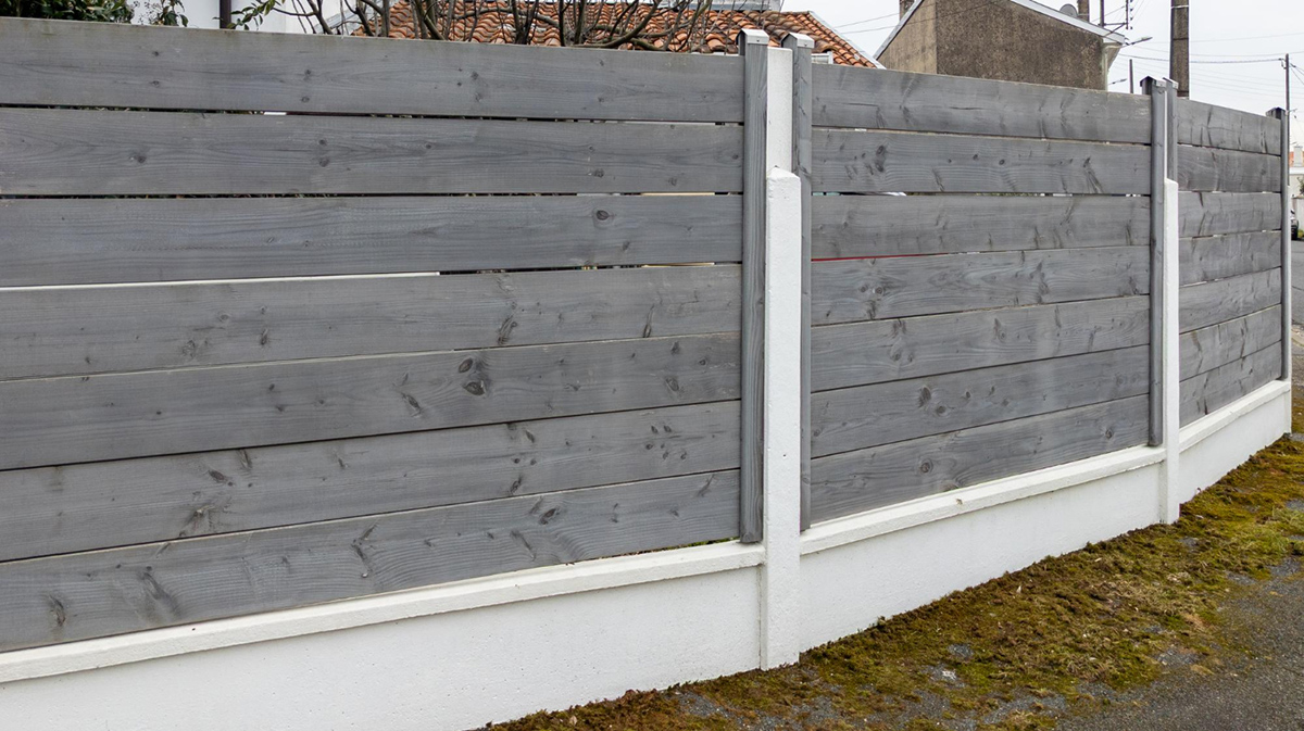 The Benefits of a Horizontal Wooden Fence