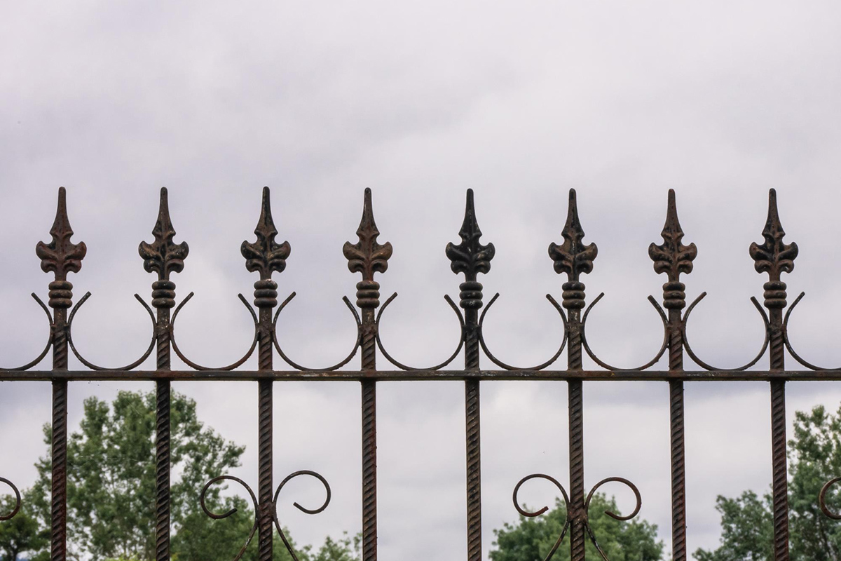 The Benefits of Wrought Iron Fencing for Your Home
