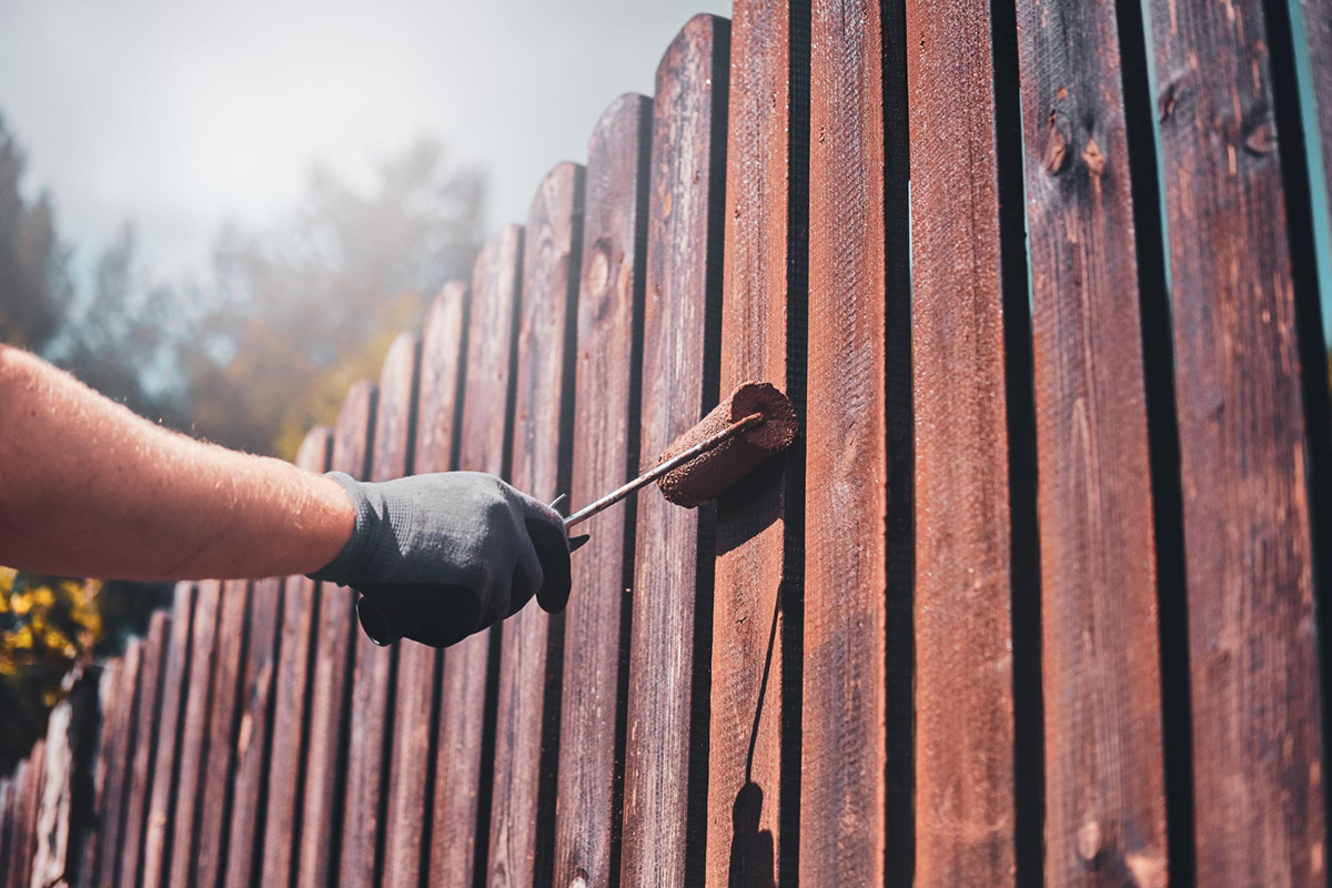 How to Maintain Your Wooden Fence