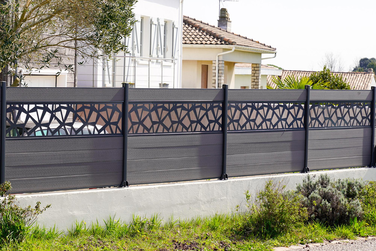 What You Need to Look for in a Fencing Contractor