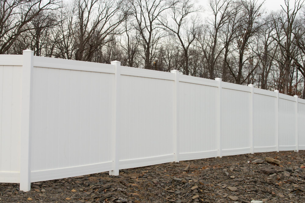 The Comprehensive Guide to DIY Vinyl Fence Installation