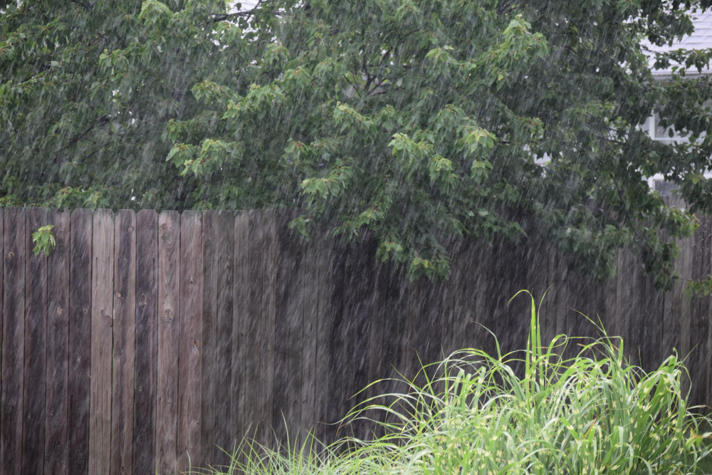 How Weather Temperature Affects Your Fence & How to Protect It