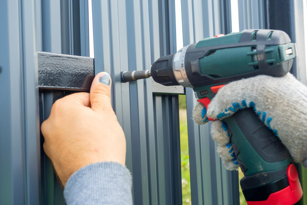 When to Consider Fence Repair
