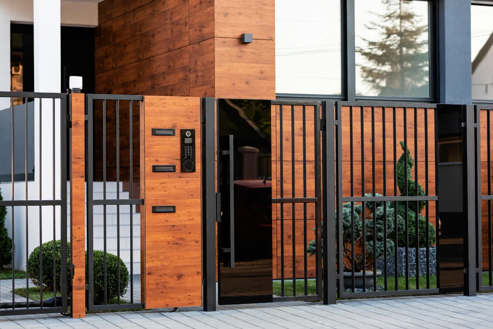 Enhancing Your Fence with Technology for Security and Aesthetics